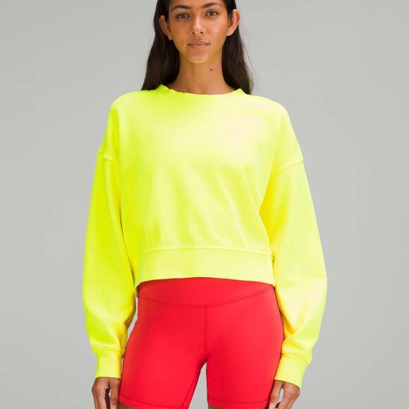 *NEW Lululemon Women's Perfectly Oversized Cropped Crew Sweatshirt - Yellow - Picture 1 of 9